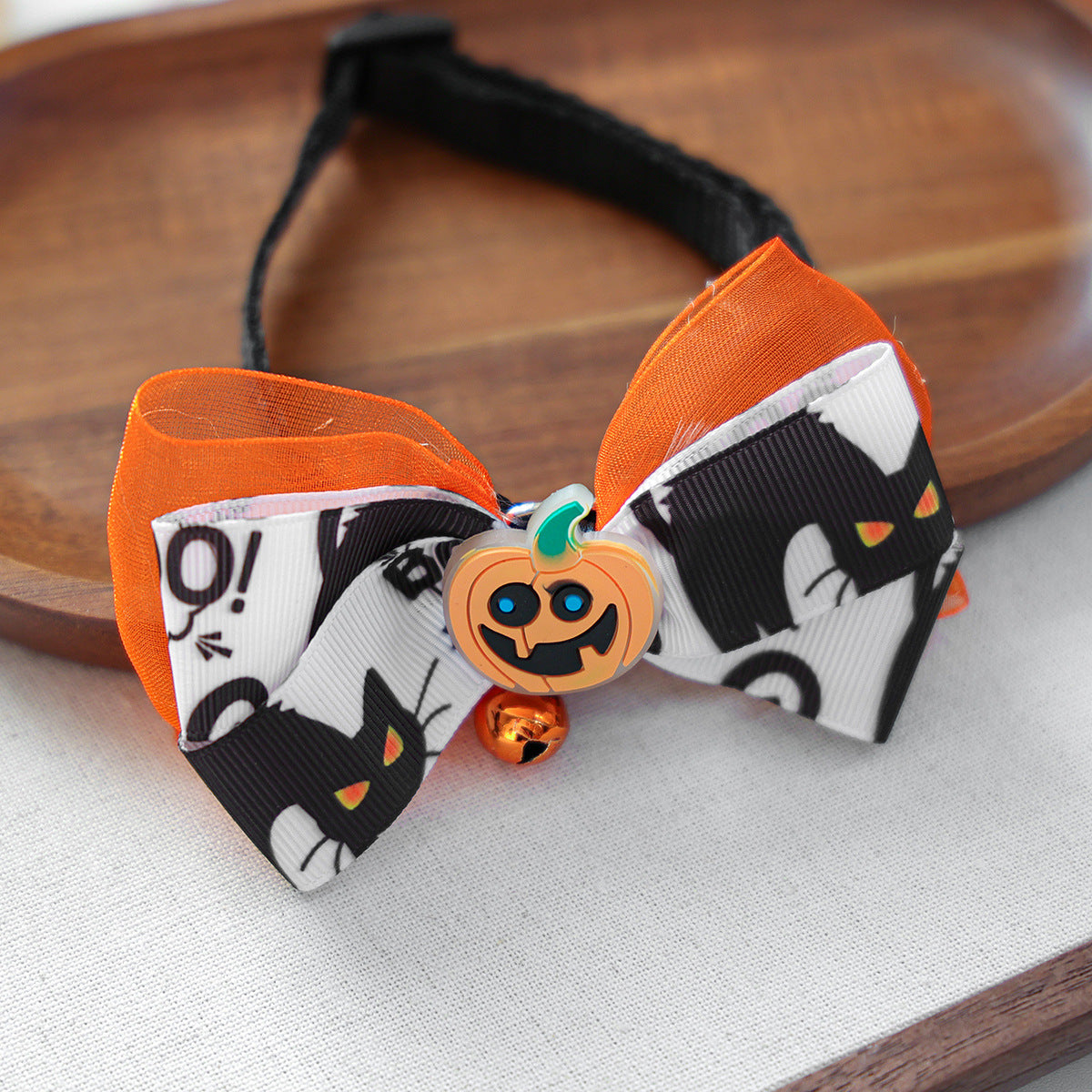 Pet Accessories Halloween Cat Dog Decoration Collar Funny Glow-in-the-Dark Skull Dog Bow Tie Collar
